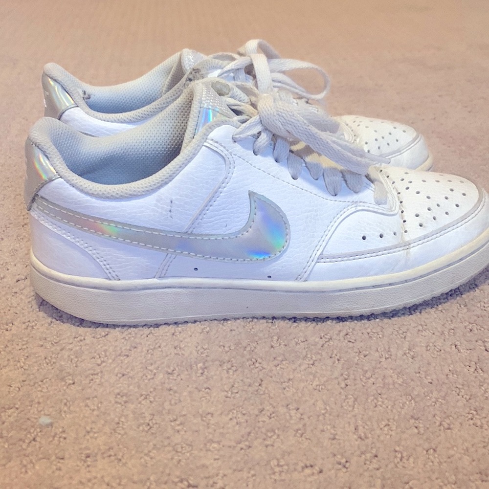 WHITE AIR FORCE ONES